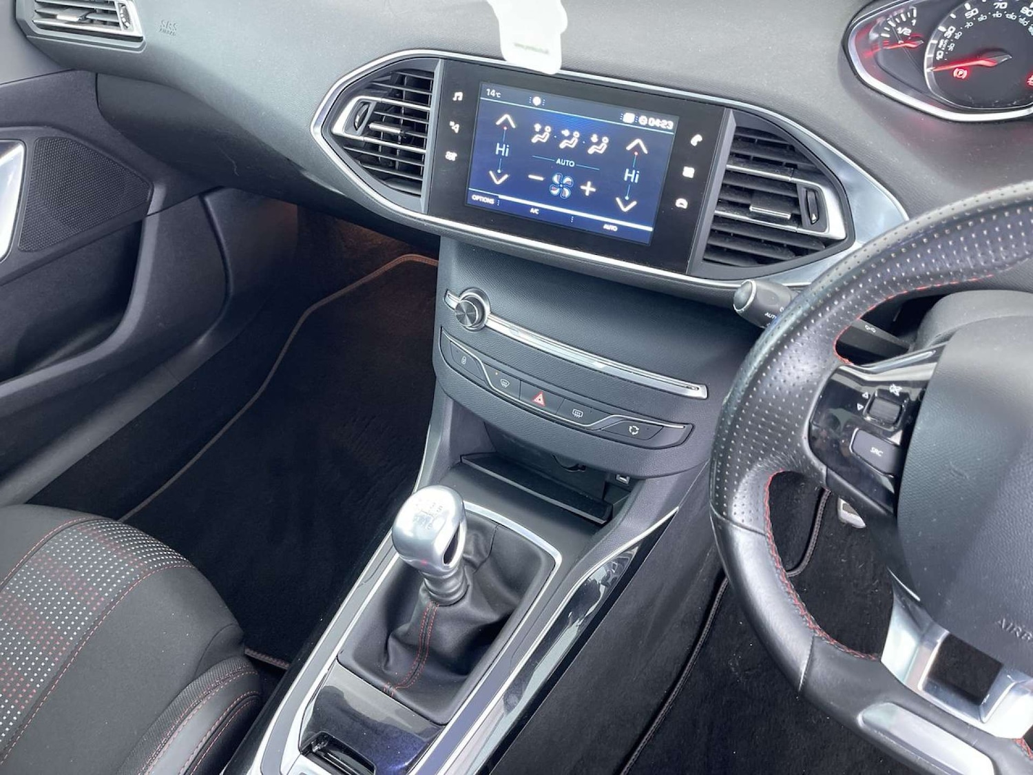 Used Peugeot 308 2018 for sale - 76354242: Photo 43