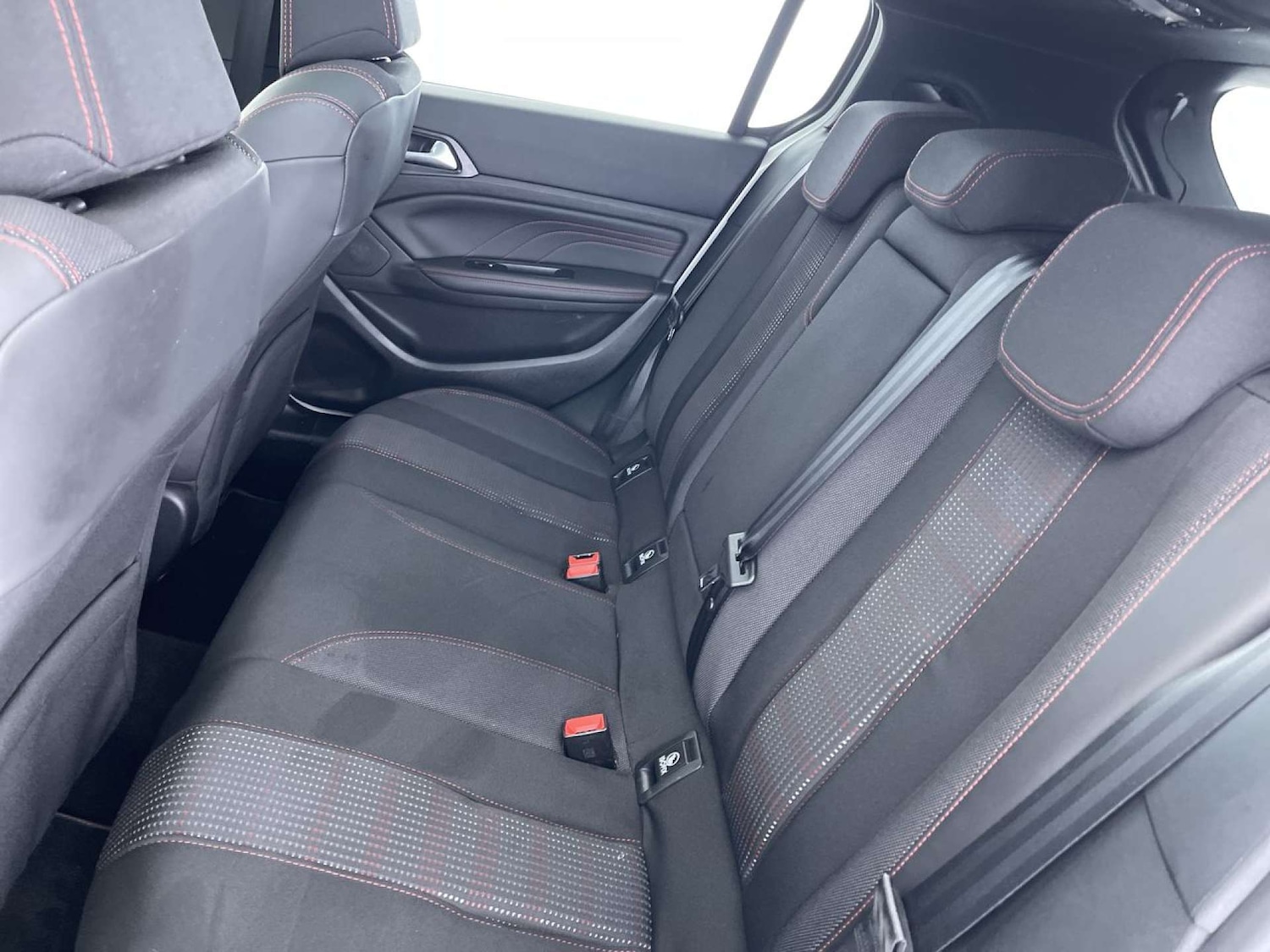 Used Peugeot 308 2018 for sale - 76354242: Photo 9