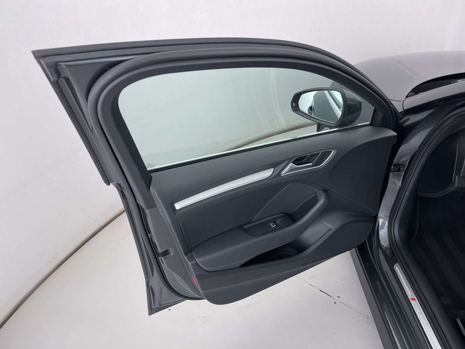 Used Audi A3 2014 for sale - 76056636: Photo 27