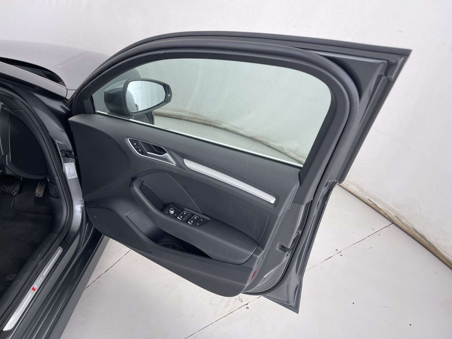 Used Audi A3 2014 for sale - 76056636: Photo 29