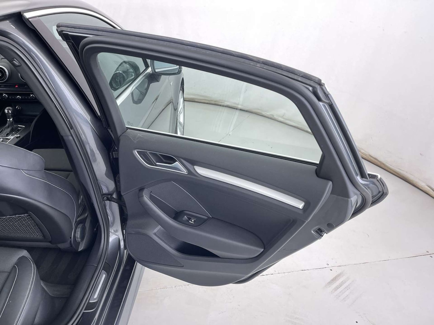 Used Audi A3 2014 for sale - 76056636: Photo 30