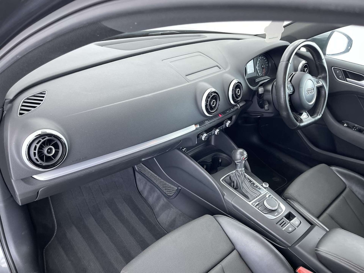 Used Audi A3 2014 for sale - 76056636: Photo 32