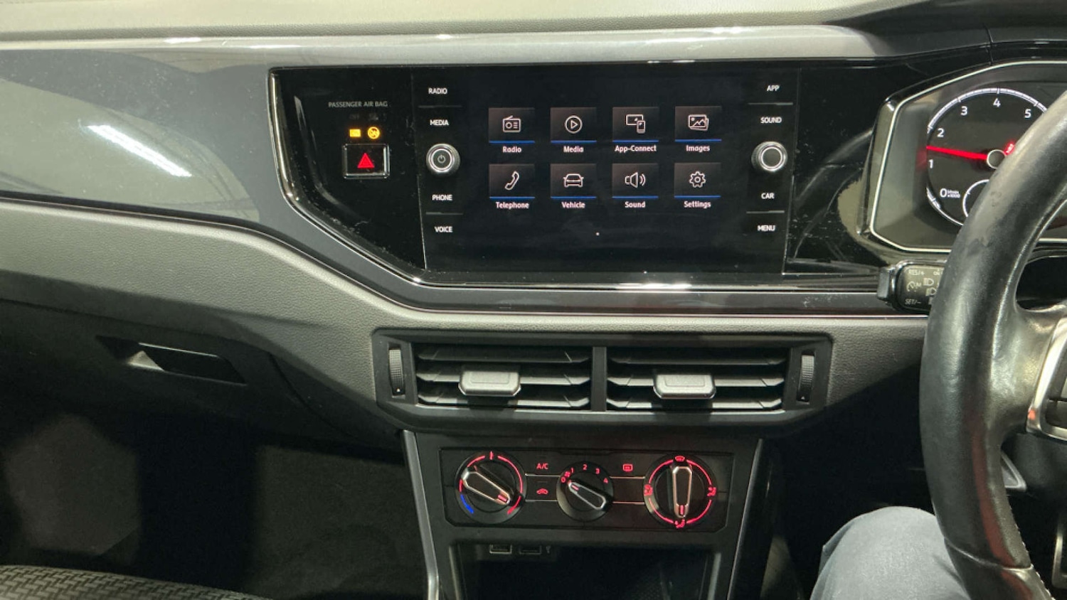 Used Volkswagen Polo 2020 for sale - 77364282: Photo 11