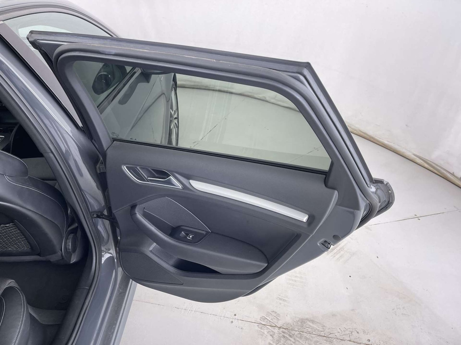 Used Audi A3 2017 for sale - 76127568: Photo 30