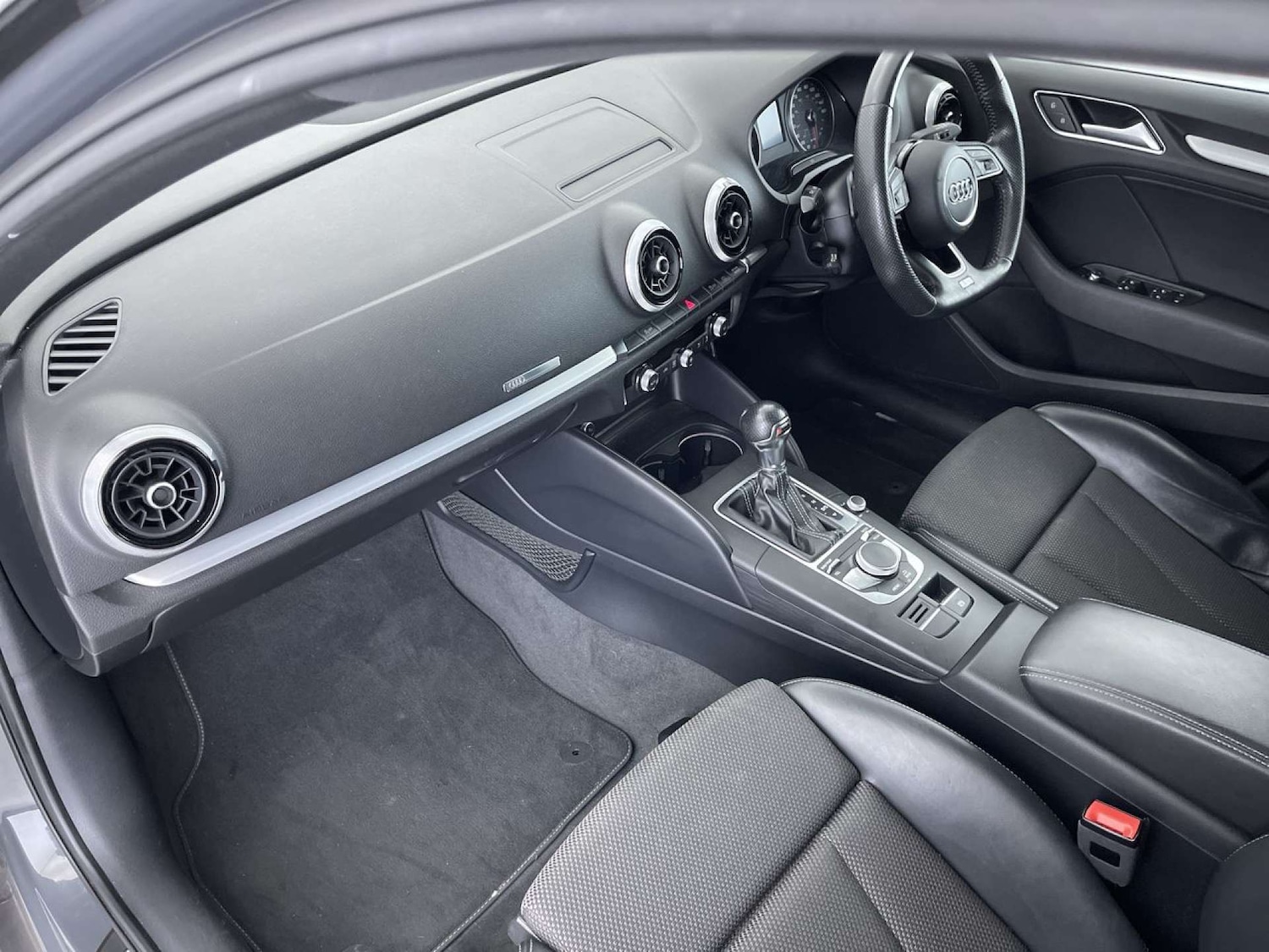 Used Audi A3 2017 for sale - 76127568: Photo 32