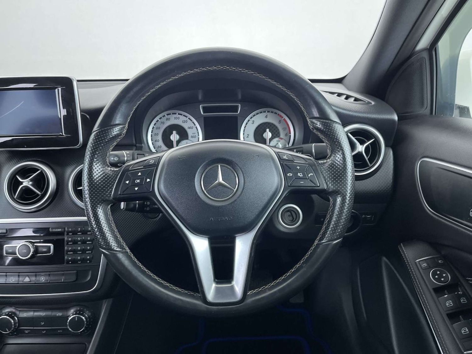 Used Mercedes-Benz A-Class 2015 for sale - 76407033: Photo 36