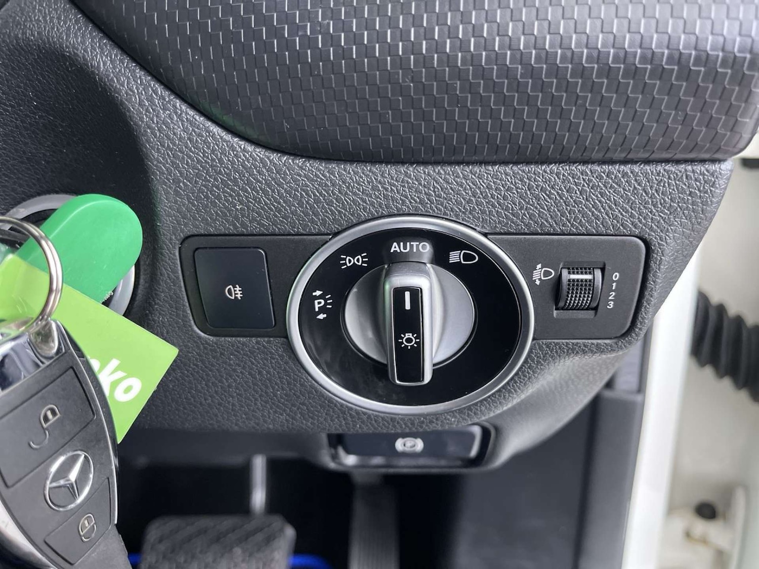 Used Mercedes-Benz A-Class 2015 for sale - 76407033: Photo 46