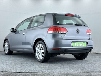 Used Volkswagen Golf 2010 for sale - 78534282: Photo