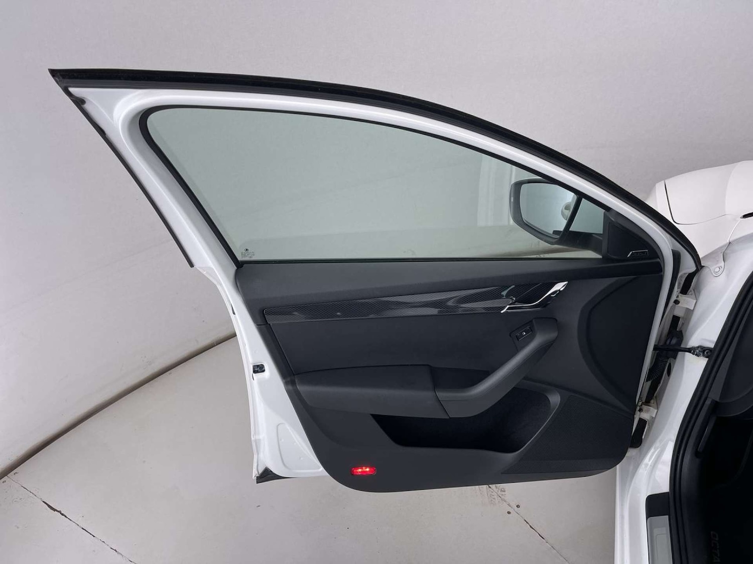 Used Skoda Octavia 2015 for sale - 77495078: Photo 27