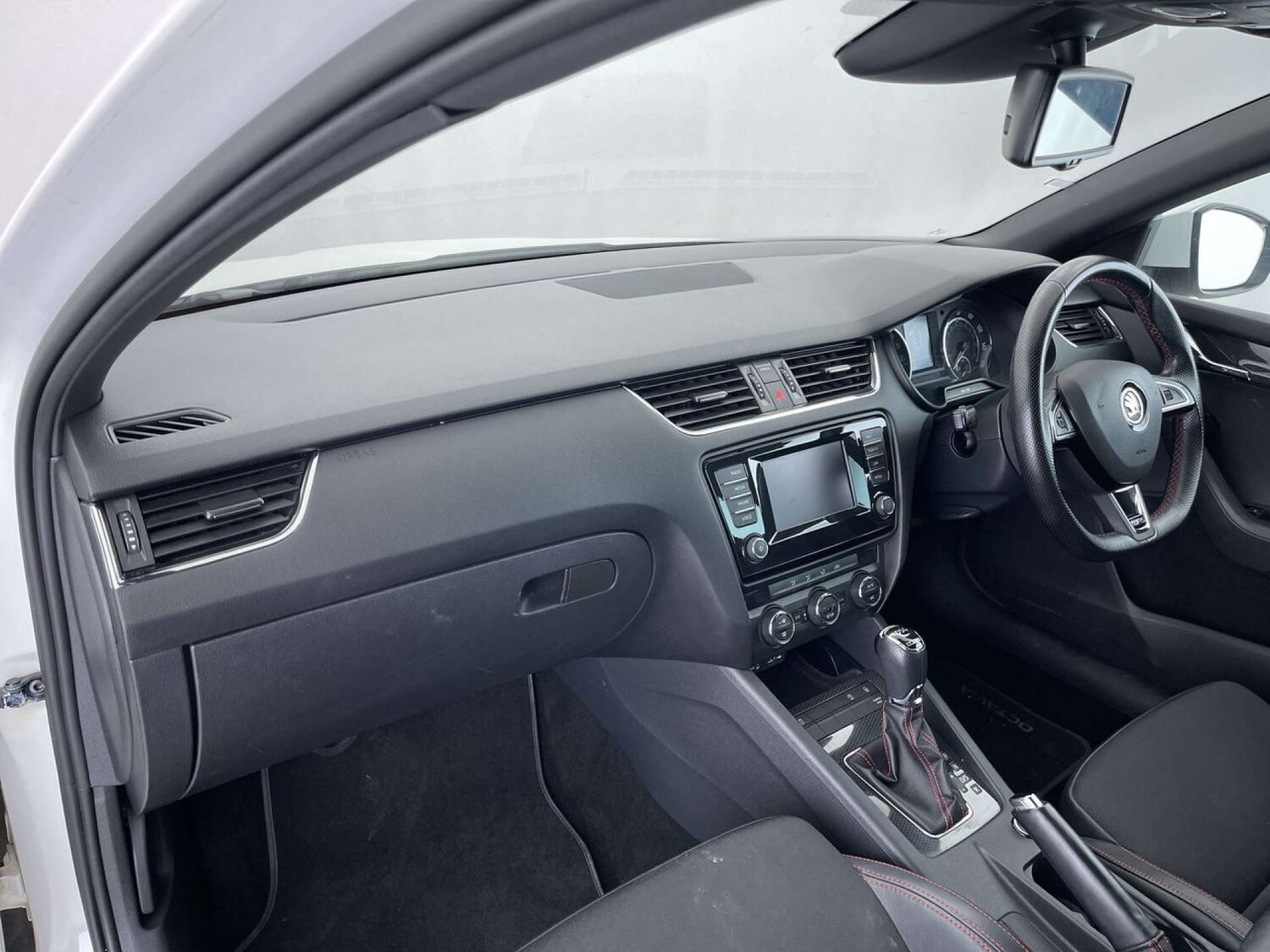 Used Skoda Octavia 2015 for sale - 77495078: Photo 32