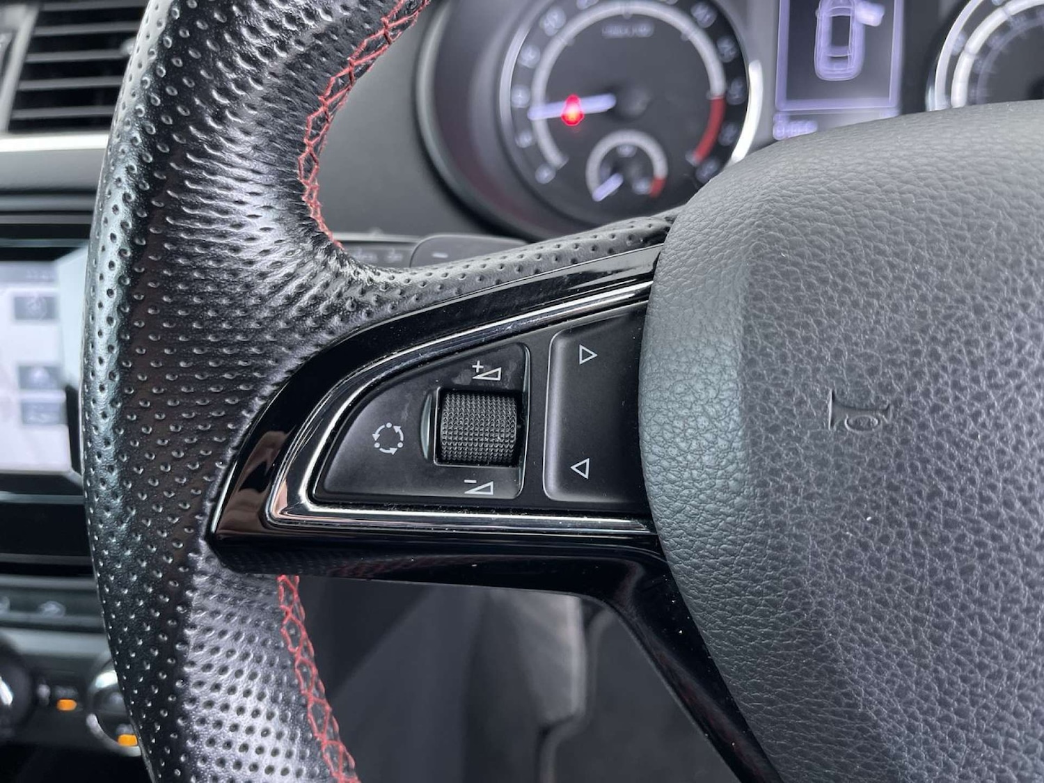 Used Skoda Octavia 2015 for sale - 77495078: Photo 51