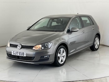 Used Volkswagen Golf 2017 for sale - 75602454: Photo