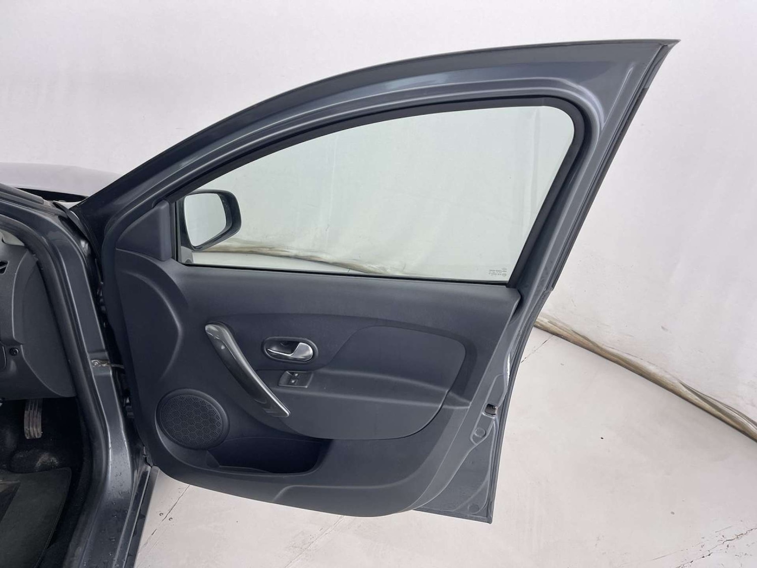 Used Dacia Sandero 2017 for sale - 76509346: Photo 29