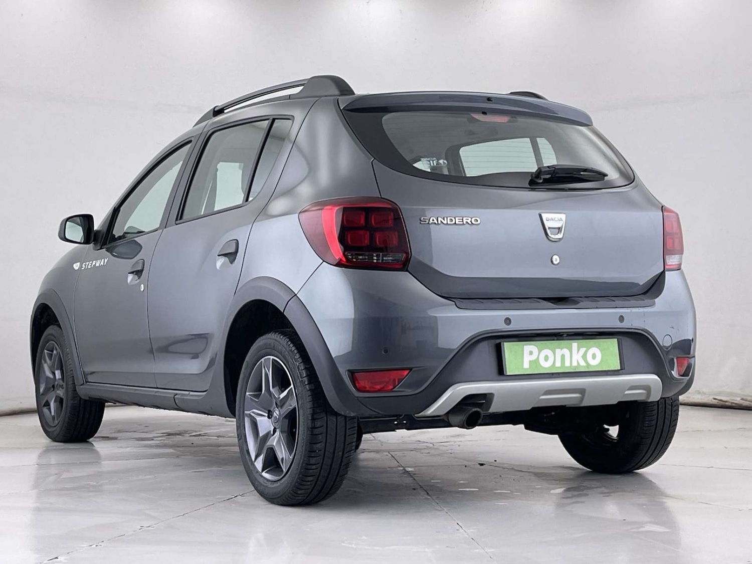 Used Dacia Sandero 2017 for sale - 76509346: Photo 3