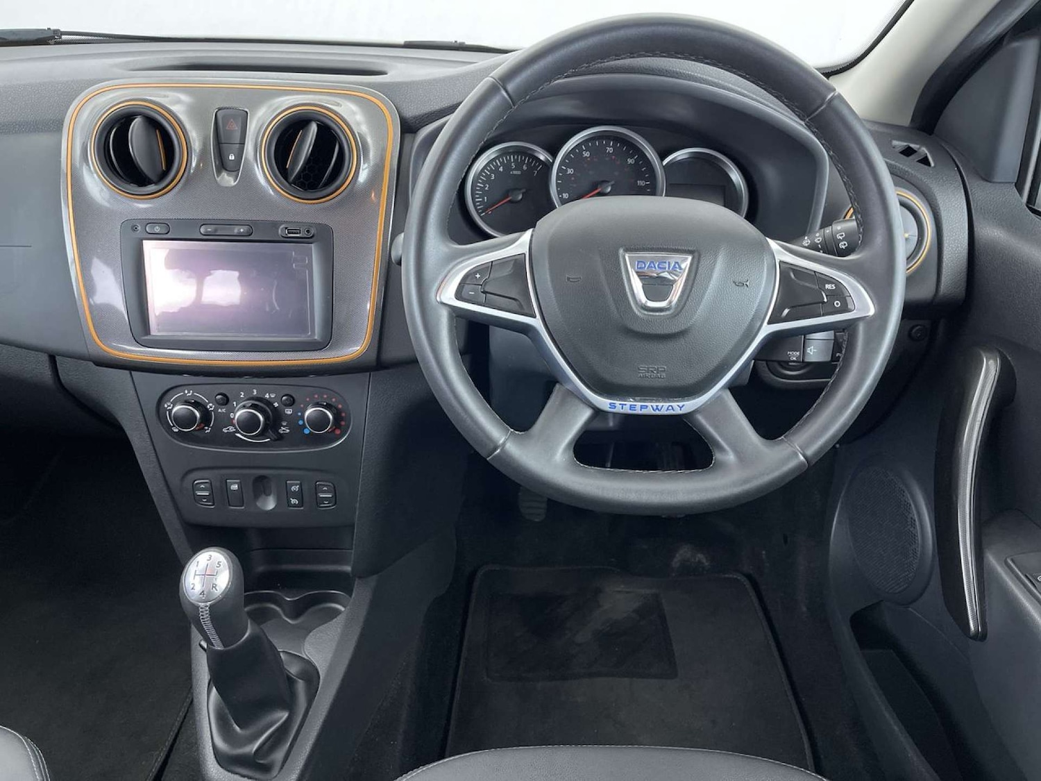 Used Dacia Sandero 2017 for sale - 76509346: Photo 35