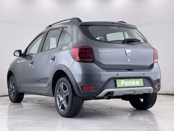 Used Dacia Sandero 2017 for sale - 76509346: Photo