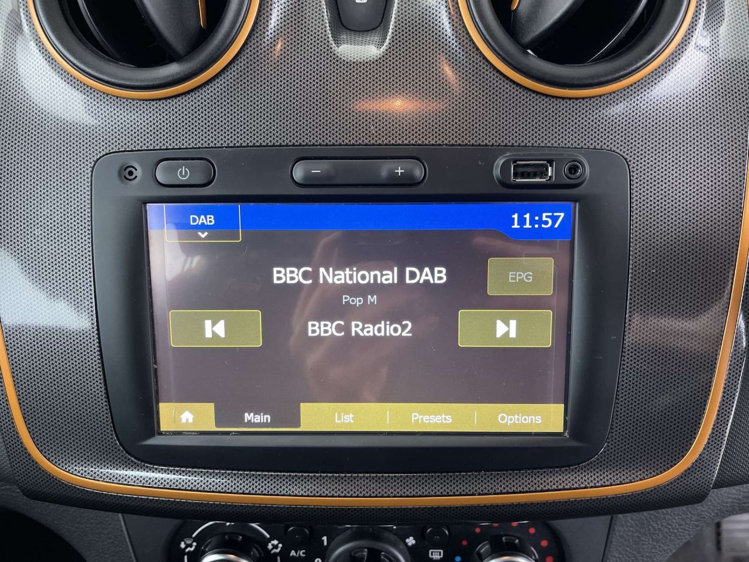 Used Dacia Sandero 2017 for sale - 76509346: Photo 41