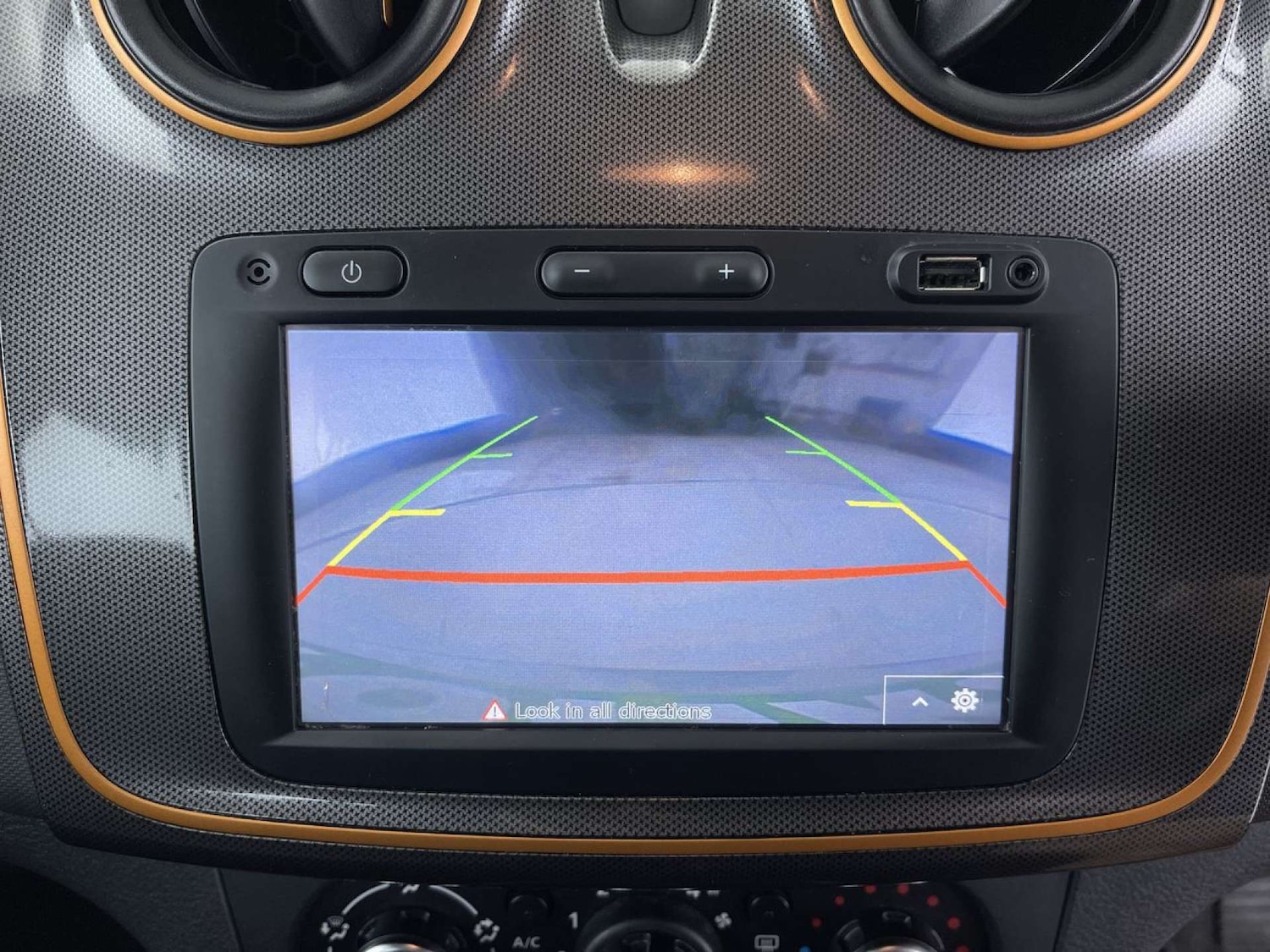 Used Dacia Sandero 2017 for sale - 76509346: Photo 43