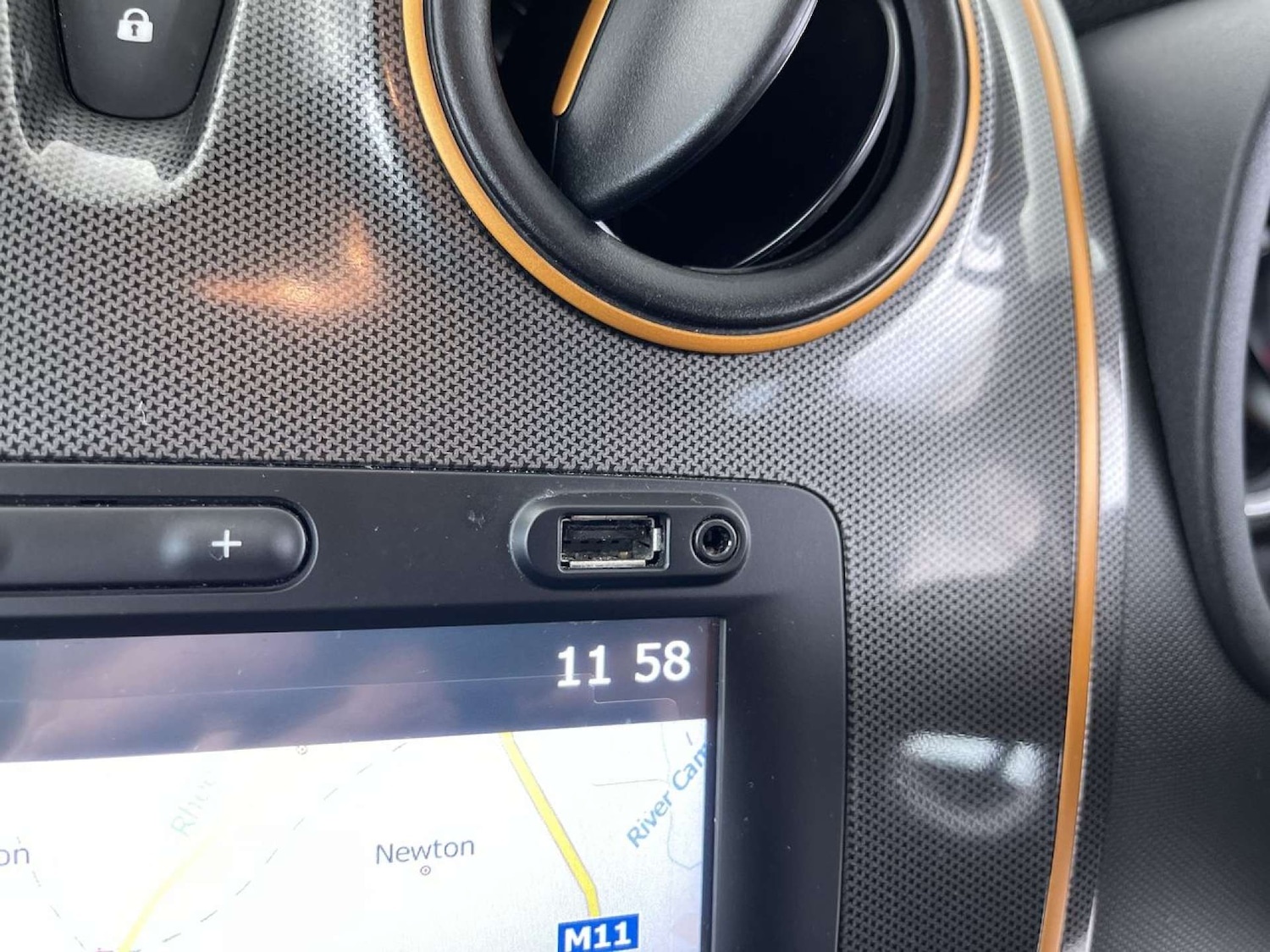 Used Dacia Sandero 2017 for sale - 76509346: Photo 47