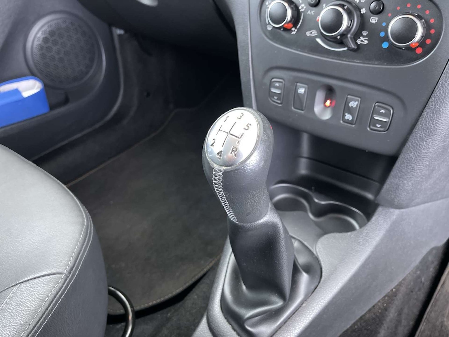 Used Dacia Sandero 2017 for sale - 76509346: Photo 48