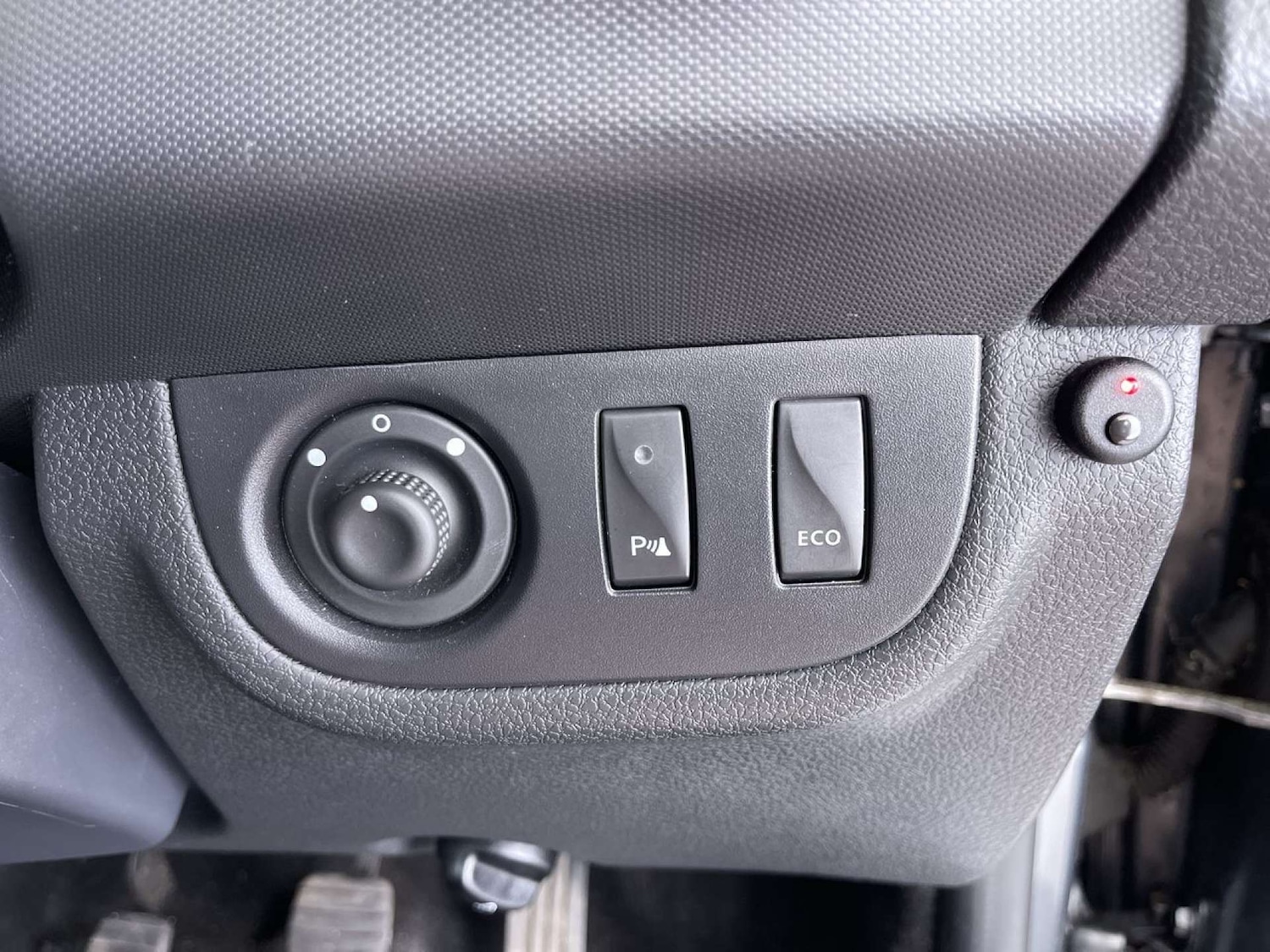 Used Dacia Sandero 2017 for sale - 76509346: Photo 50