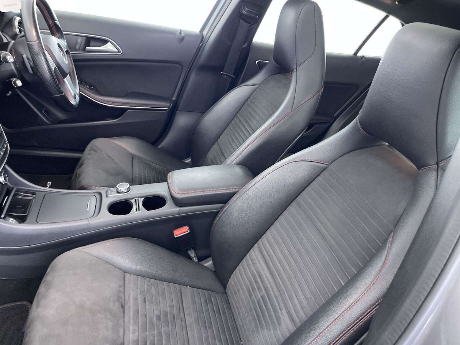 Used Mercedes-Benz GLA 2015 for sale - 76959809: Photo 31