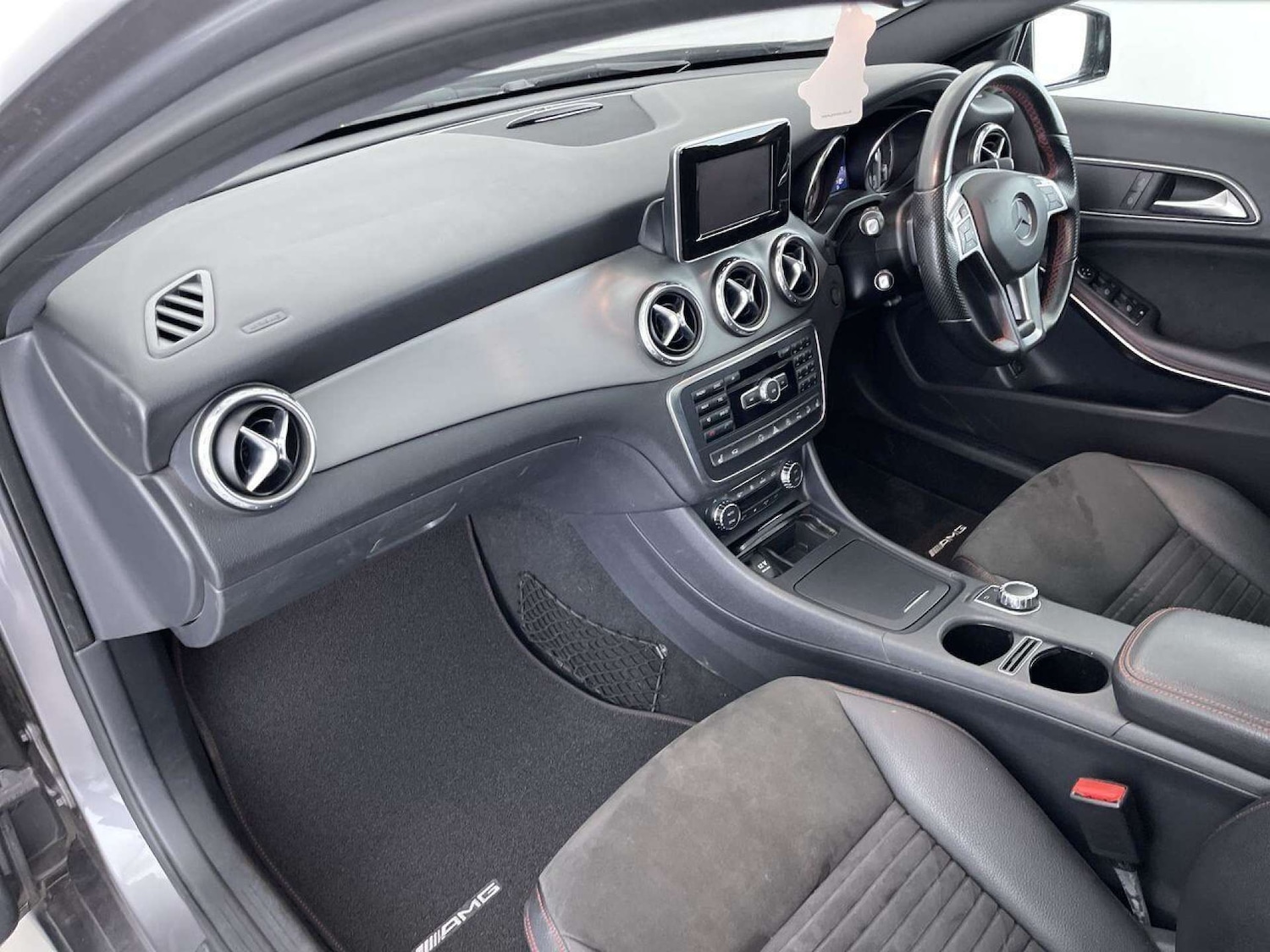 Used Mercedes-Benz GLA 2015 for sale - 76959809: Photo 32