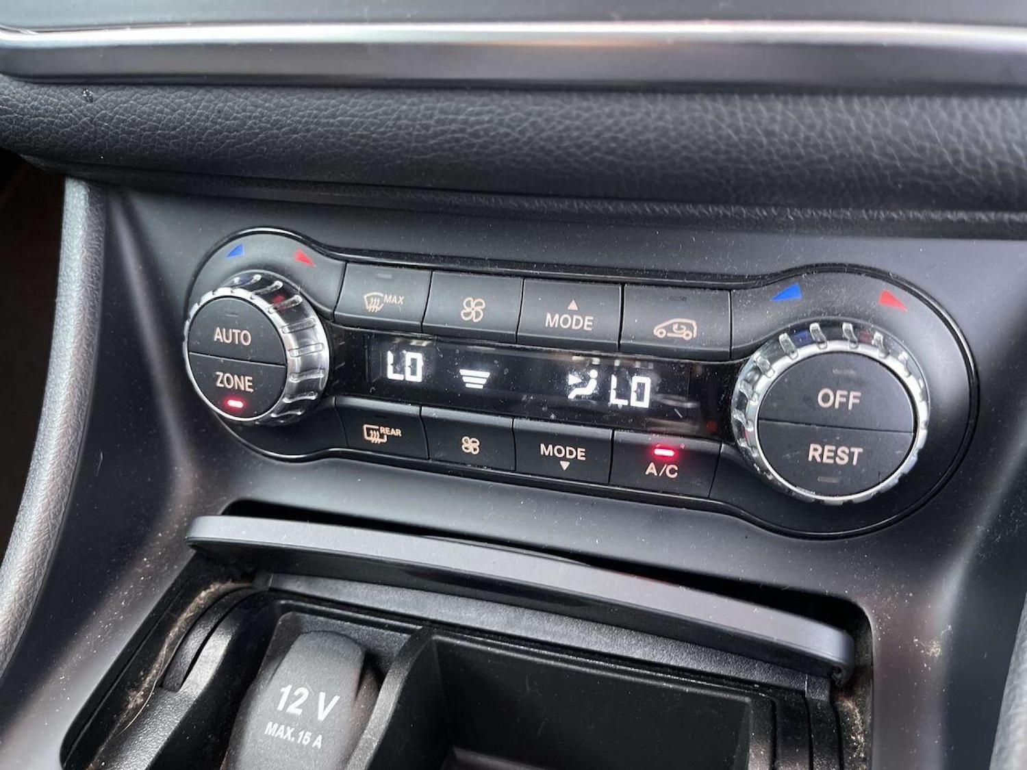 Used Mercedes-Benz GLA 2015 for sale - 76959809: Photo 44