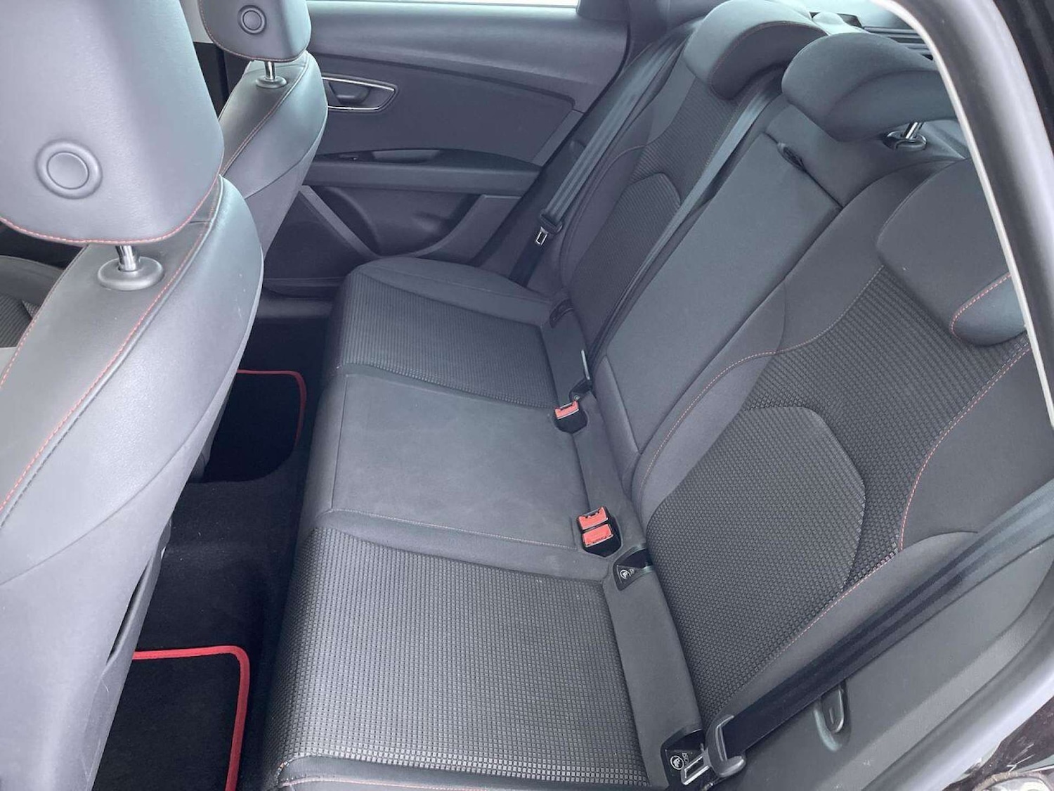 Used SEAT Leon 2018 for sale - 76542302: Photo 9