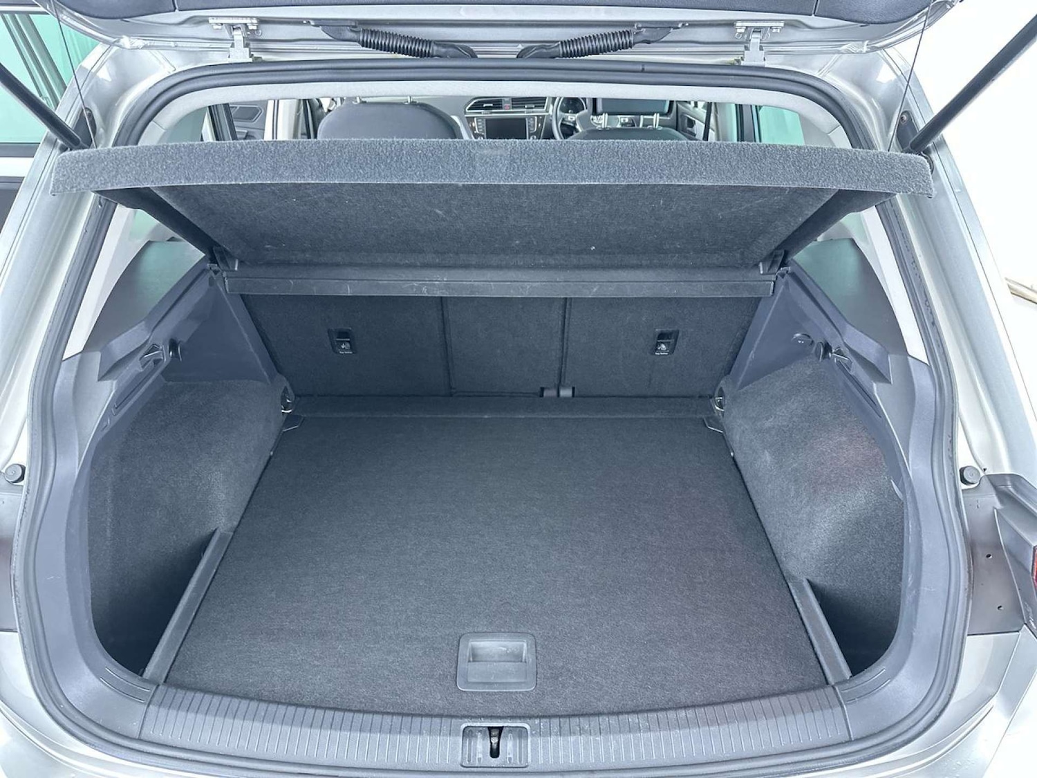 Used Volkswagen Tiguan 2016 for sale - 77452522: Photo 10