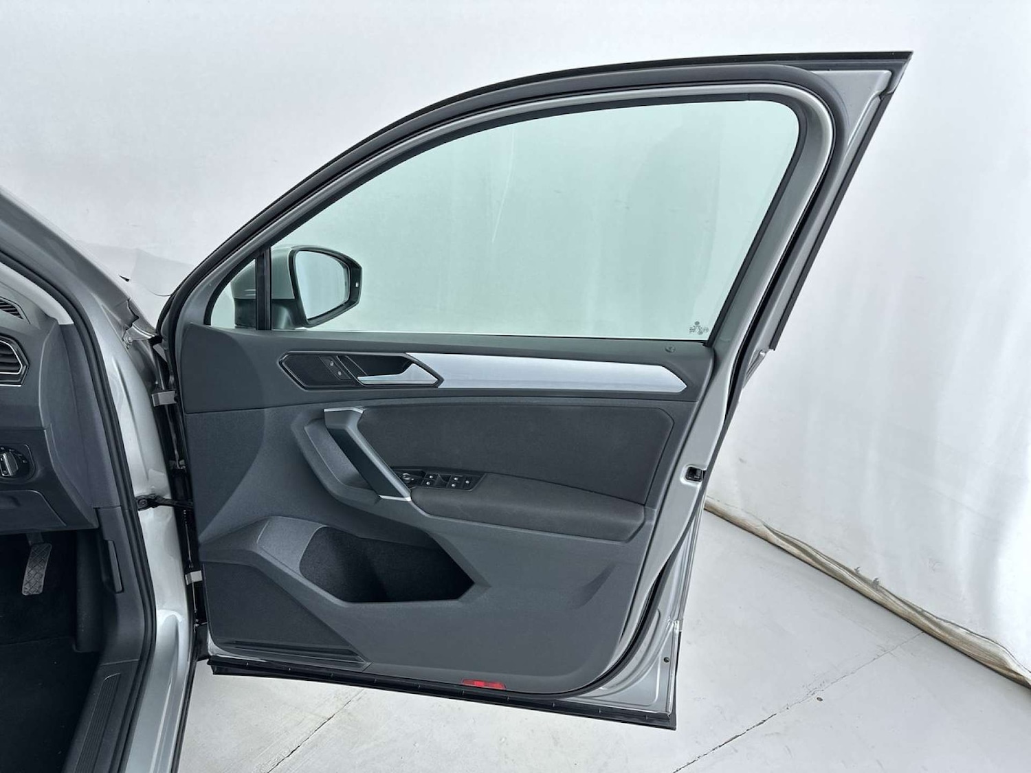 Used Volkswagen Tiguan 2016 for sale - 77452522: Photo 29