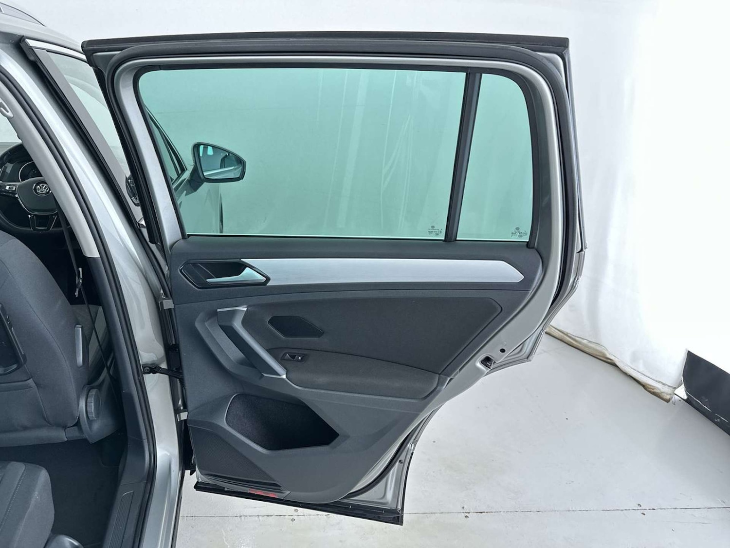 Used Volkswagen Tiguan 2016 for sale - 77452522: Photo 30