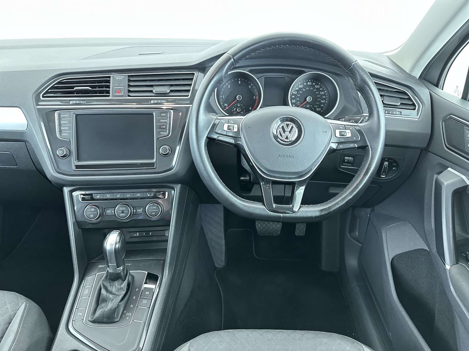 Used Volkswagen Tiguan 2016 for sale - 77452522: Photo 35