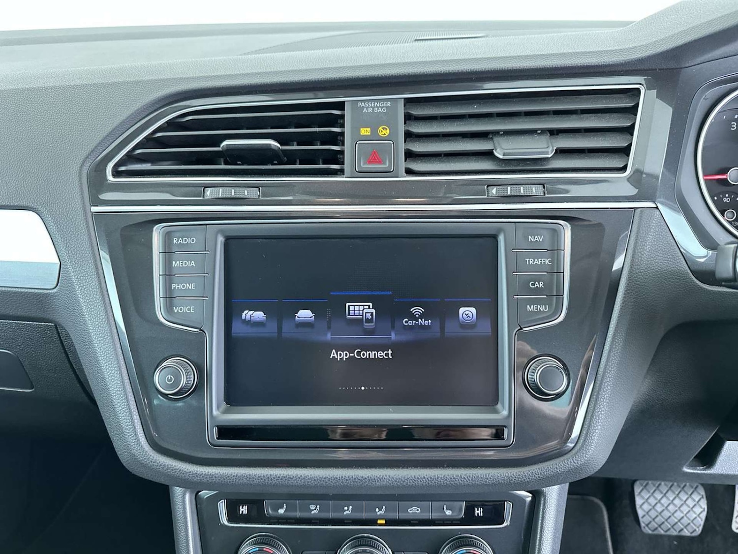 Used Volkswagen Tiguan 2016 for sale - 77452522: Photo 40