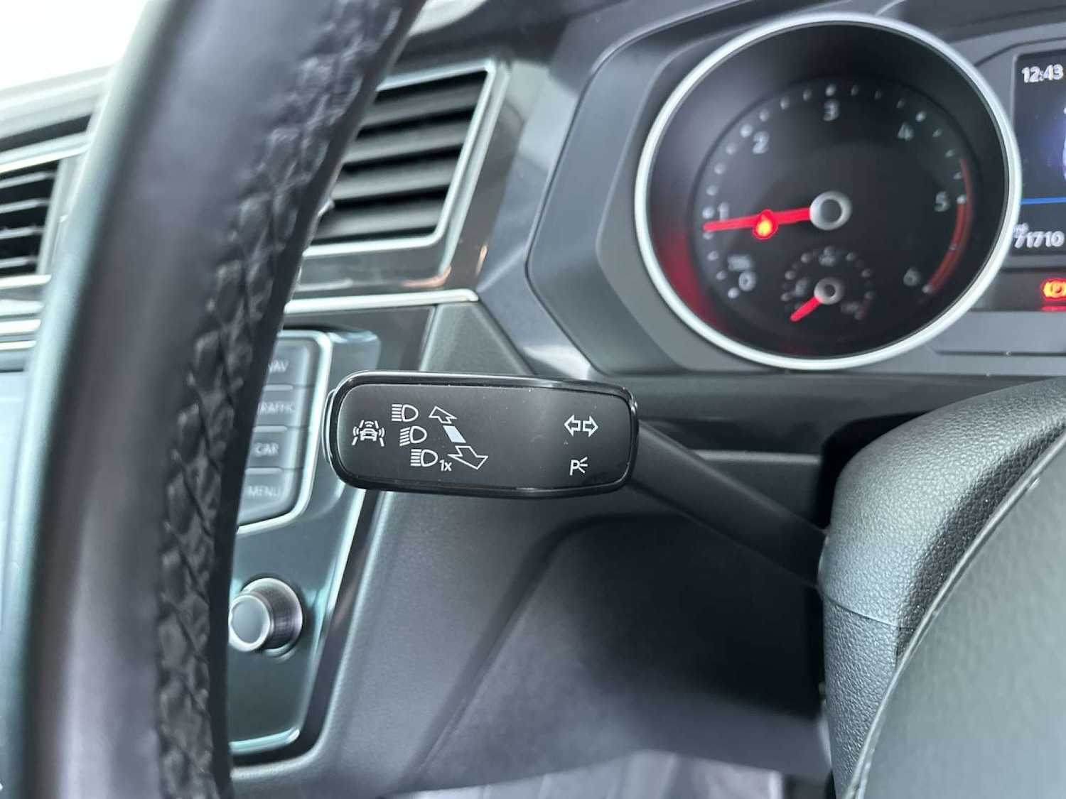 Used Volkswagen Tiguan 2016 for sale - 77452522: Photo 54