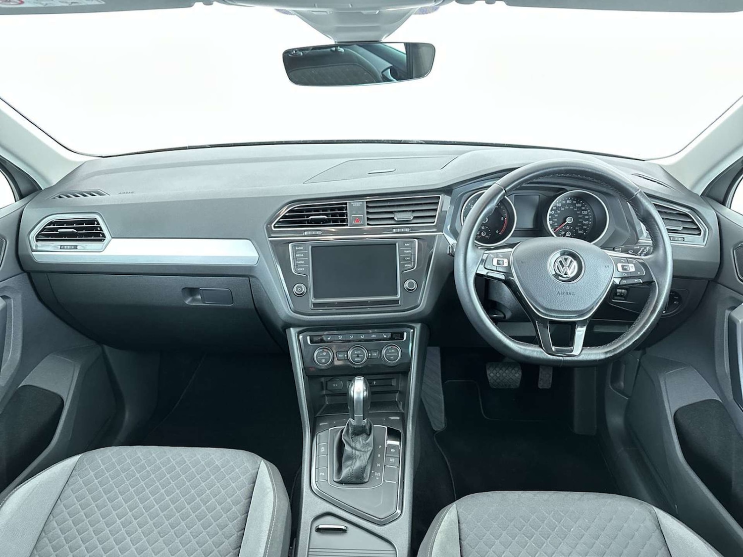 Used Volkswagen Tiguan 2016 for sale - 77452522: Photo 8