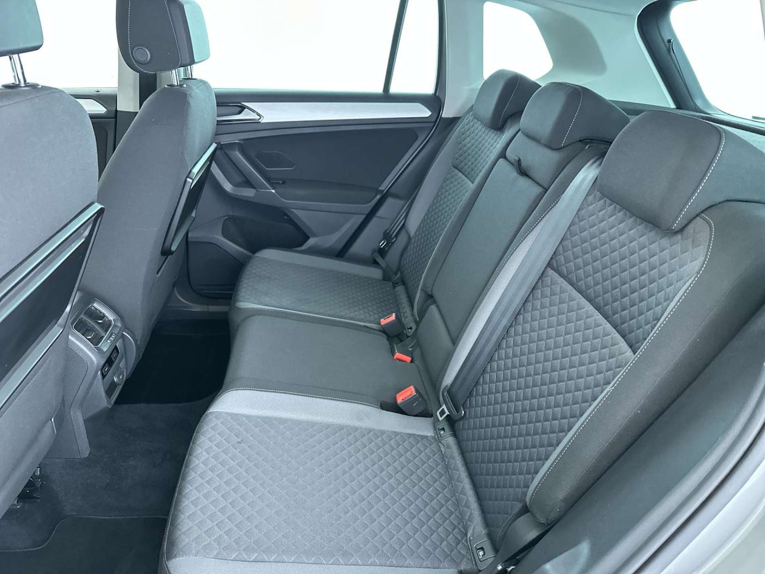 Used Volkswagen Tiguan 2016 for sale - 77452522: Photo 9