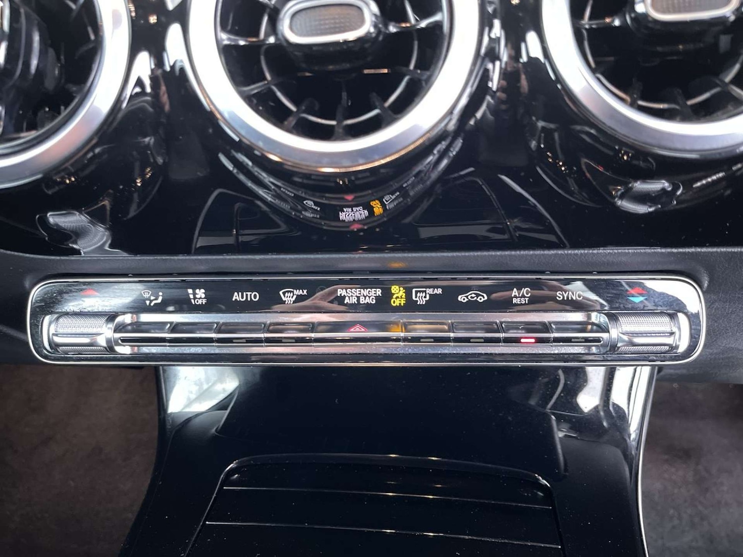 Used Mercedes-Benz A-Class 2019 for sale - 77339190: Photo 45