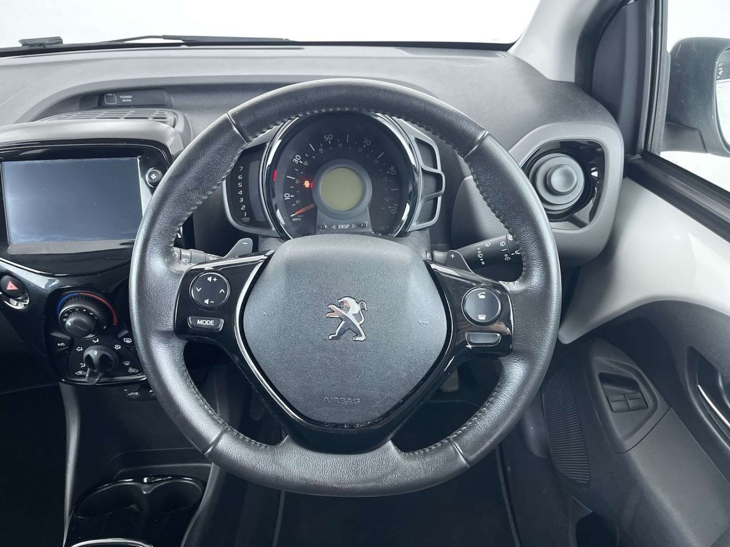 Used Peugeot 108 2018 for sale - 76884368: Photo 36