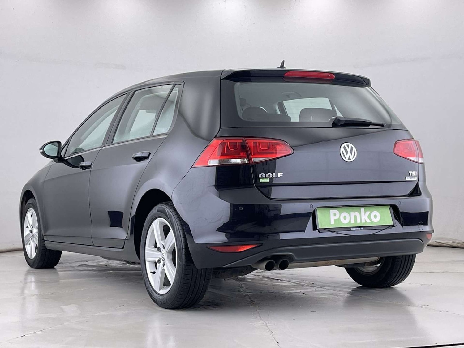 Used Volkswagen Golf 2016 for sale - 76402710: Photo 3