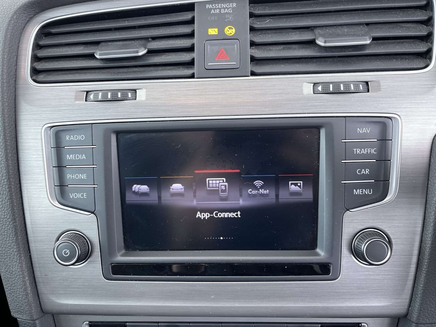 Used Volkswagen Golf 2016 for sale - 76402710: Photo 40