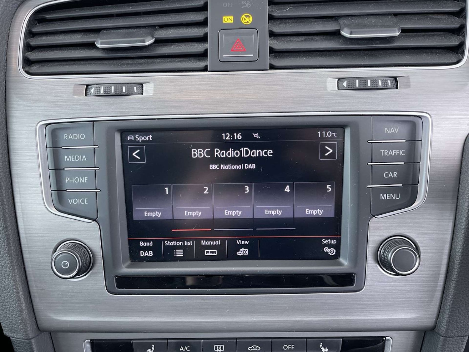 Used Volkswagen Golf 2016 for sale - 76402710: Photo 41