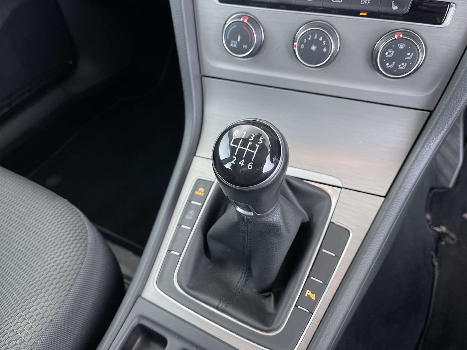 Used Volkswagen Golf 2016 for sale - 76402710: Photo 48