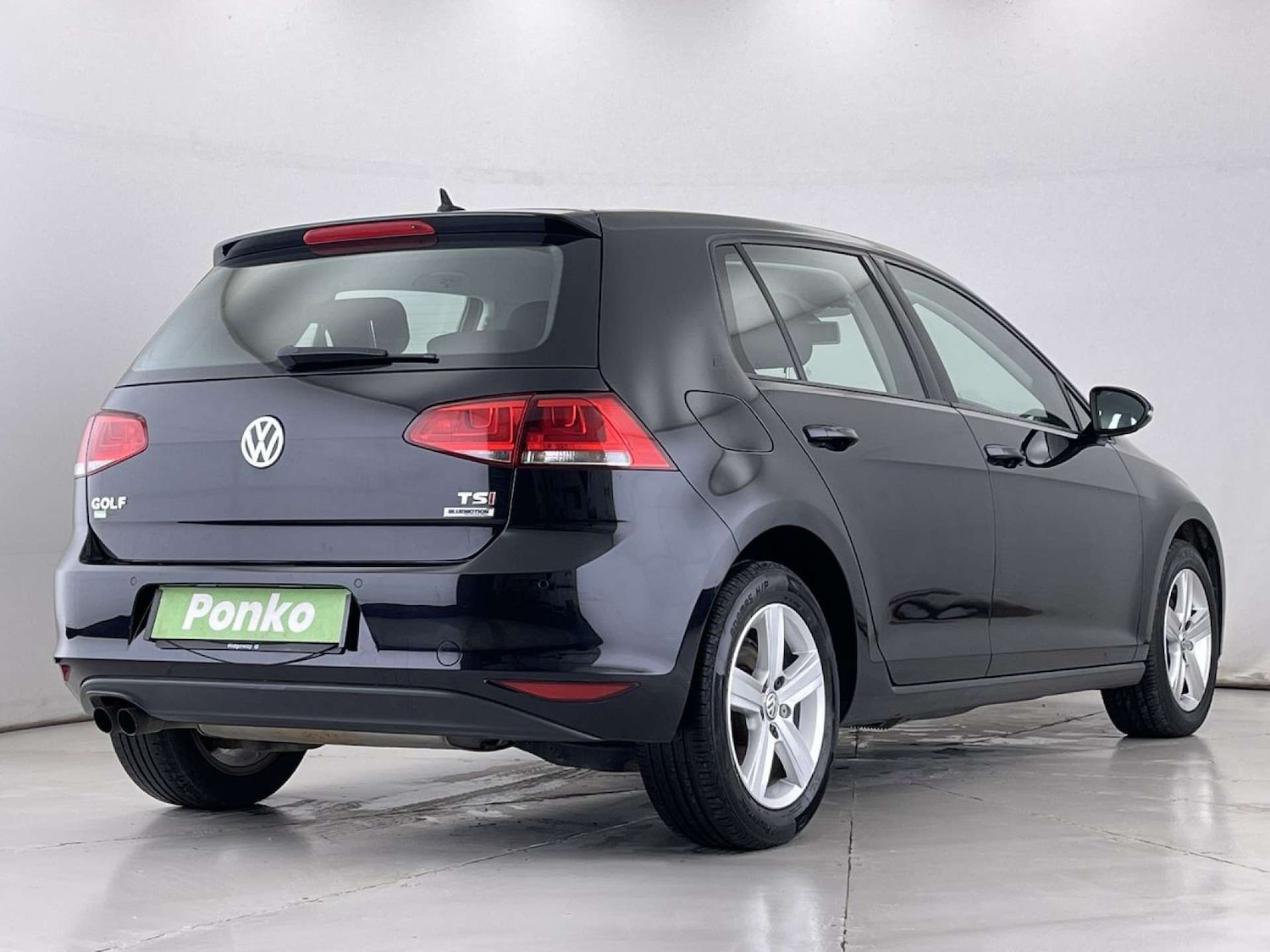 Used Volkswagen Golf 2016 for sale - 76402710: Photo 5