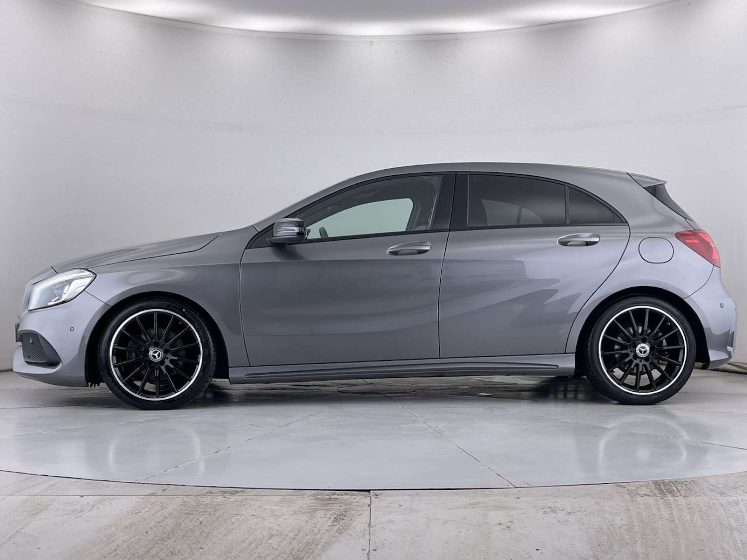 Used Mercedes-Benz A-Class 2017 for sale - 76829948: Photo 16