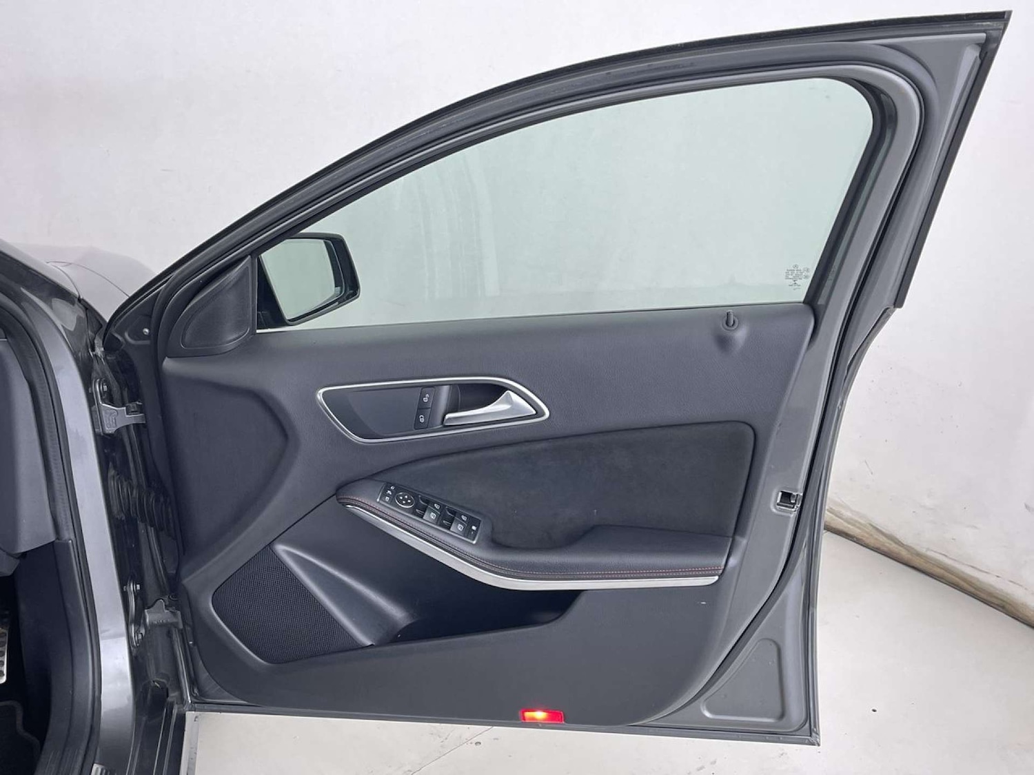 Used Mercedes-Benz A-Class 2017 for sale - 76829948: Photo 29