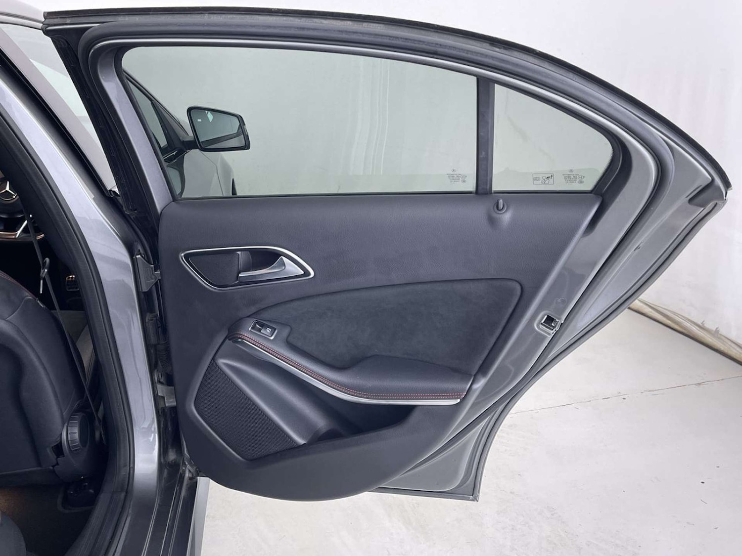 Used Mercedes-Benz A-Class 2017 for sale - 76829948: Photo 30