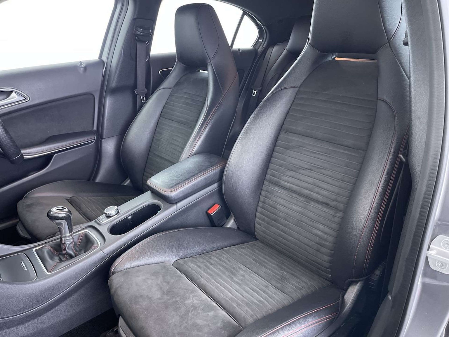 Used Mercedes-Benz A-Class 2017 for sale - 76829948: Photo 31