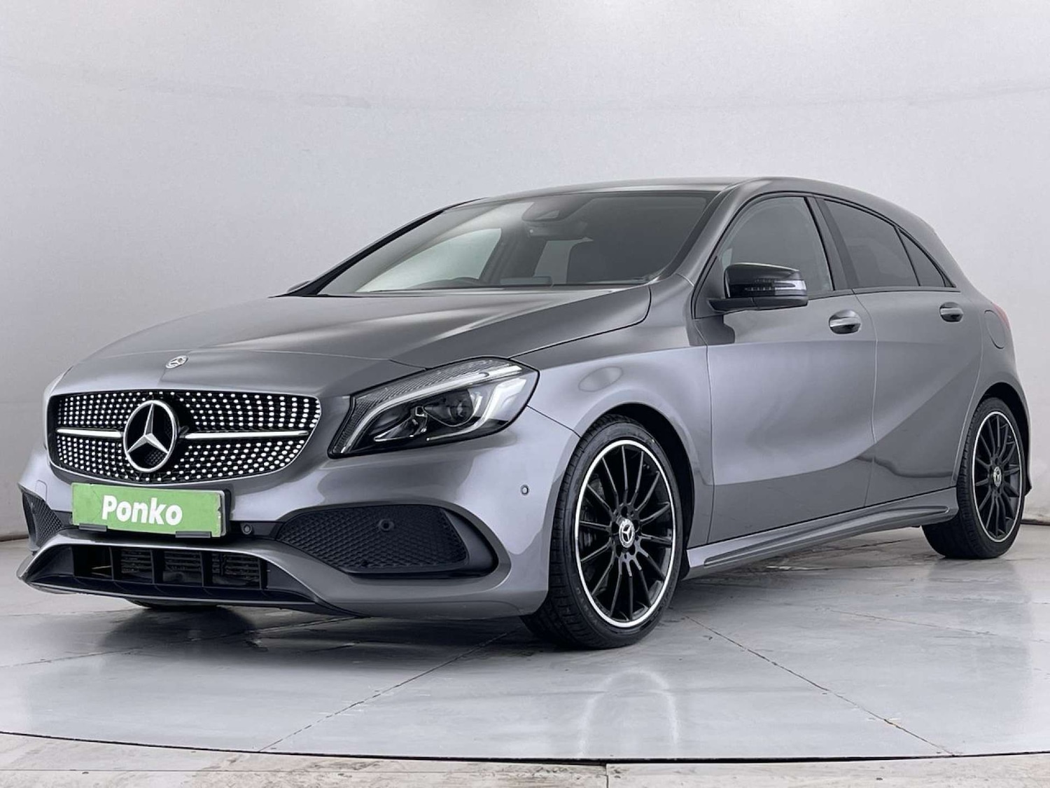 Used Mercedes-Benz A-Class 2017 for sale - 76829948: Photo 4