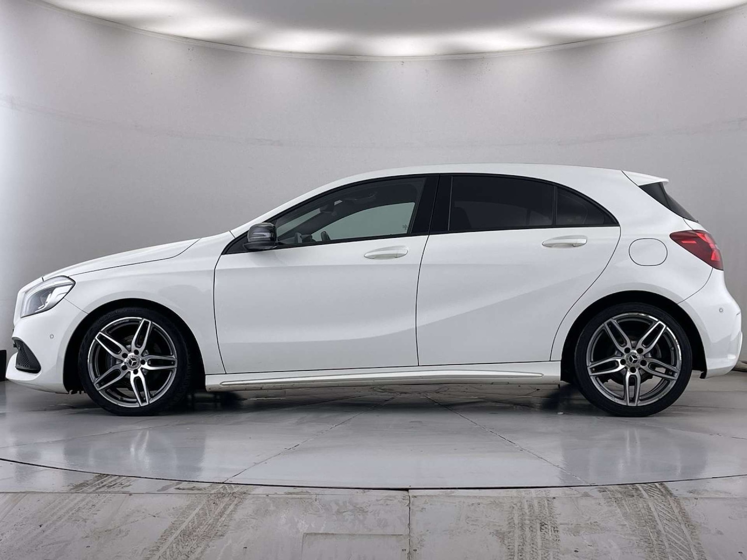 Used Mercedes-Benz A-Class 2016 for sale - 76319713: Photo 16